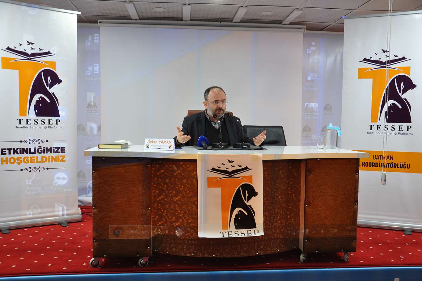 Eğitimci-Yazar Yaman: Küresel sisteme göre kadın bir reklam malzemesidir Eğitimci-Yazar Yaman: Küresel sisteme göre kadın bir reklam malzemesidir
